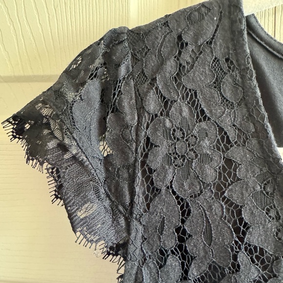 Black lace dress - Picture 5 of 7